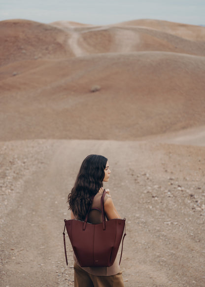 Cyme Tote - Cerise Noire Grainé